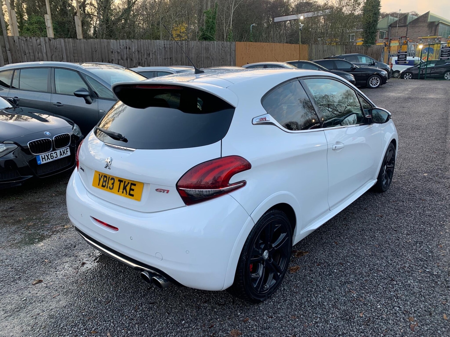 Used Peugeot 208 2013 for sale - 76742354: Photo 5