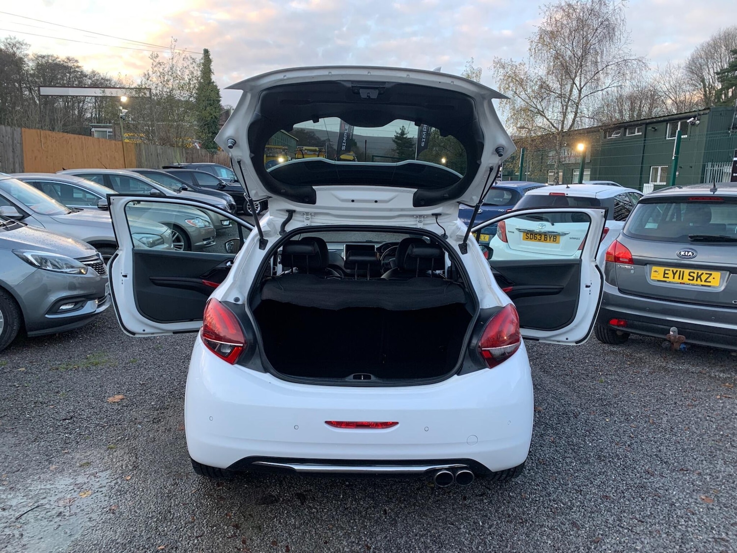 Used Peugeot 208 2013 for sale - 76742354: Photo 53