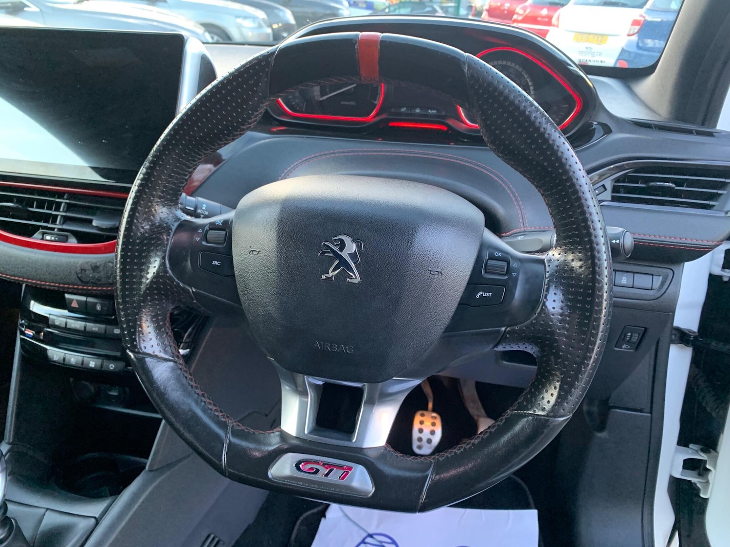 Used Peugeot 208 2013 for sale - 76742354: Photo 9