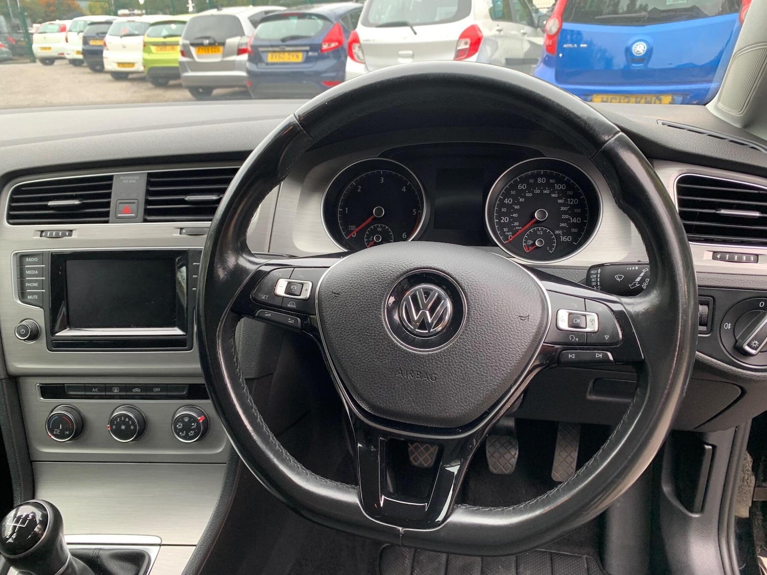 Used Volkswagen Golf 2014 for sale - 76270475: Photo 11