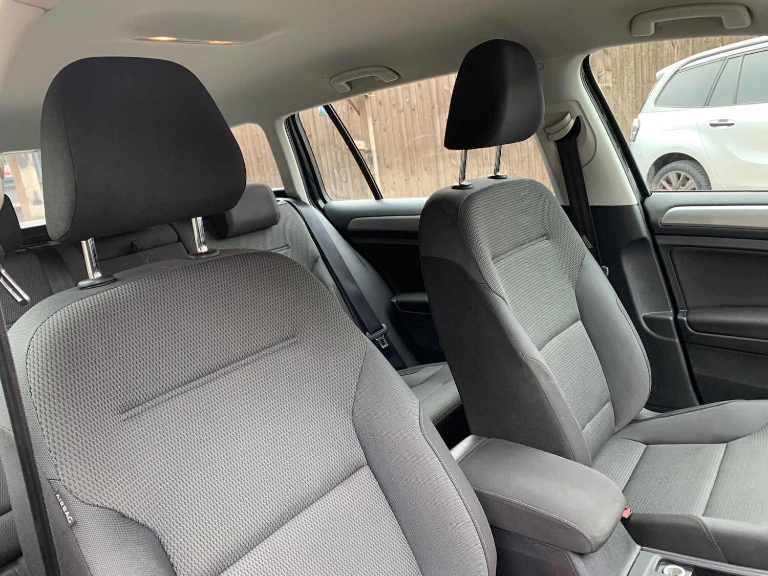 Used Volkswagen Golf 2014 for sale - 76270475: Photo 12