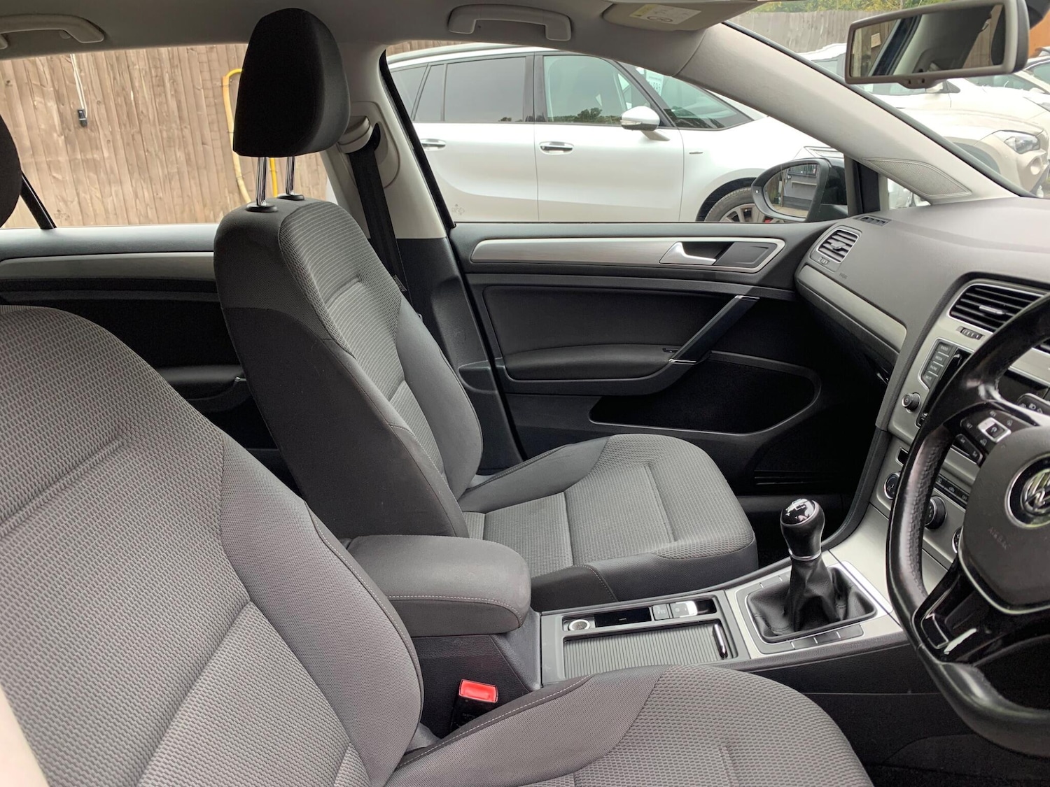 Used Volkswagen Golf 2014 for sale - 76270475: Photo 13