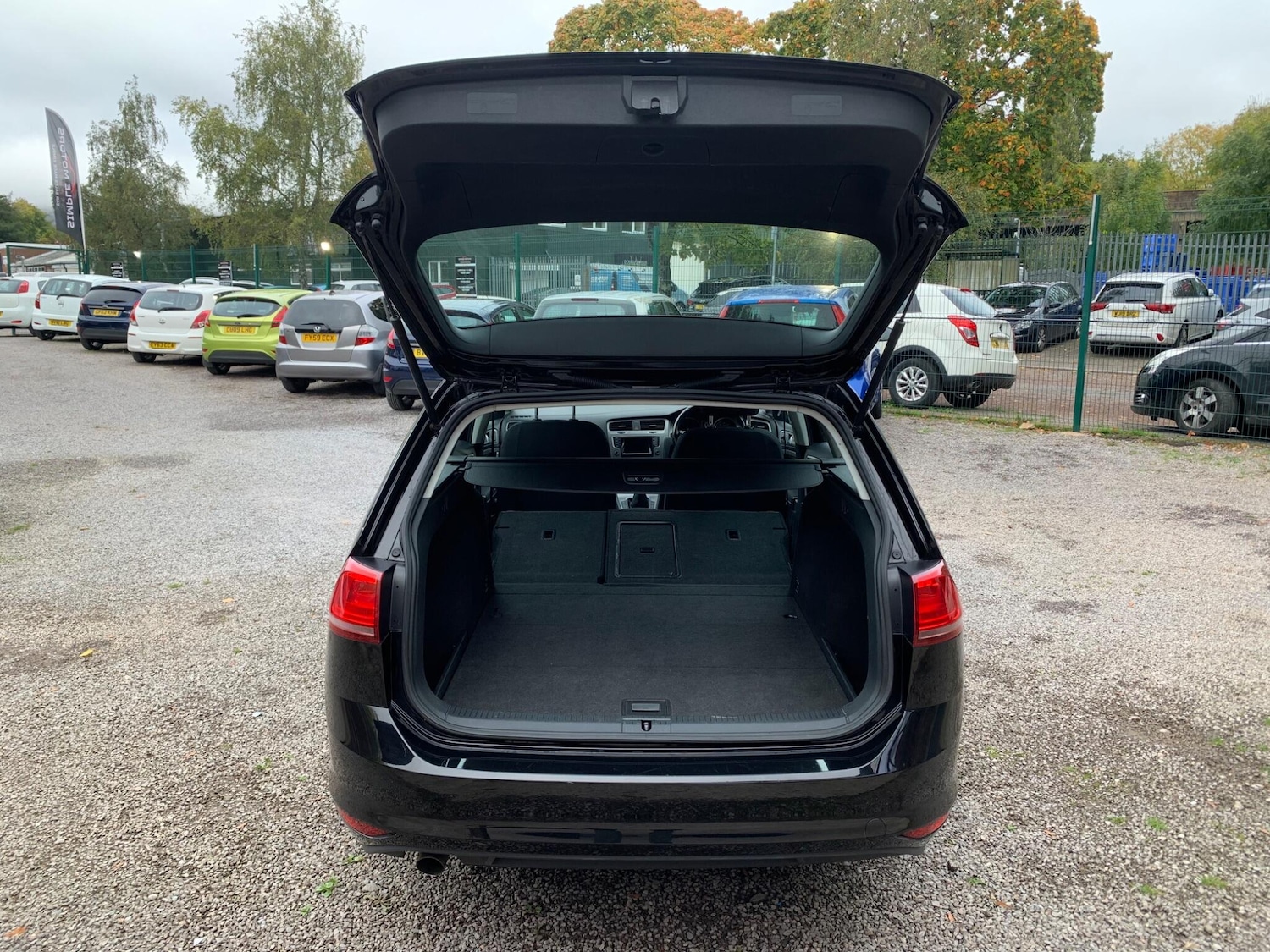 Used Volkswagen Golf 2014 for sale - 76270475: Photo 24