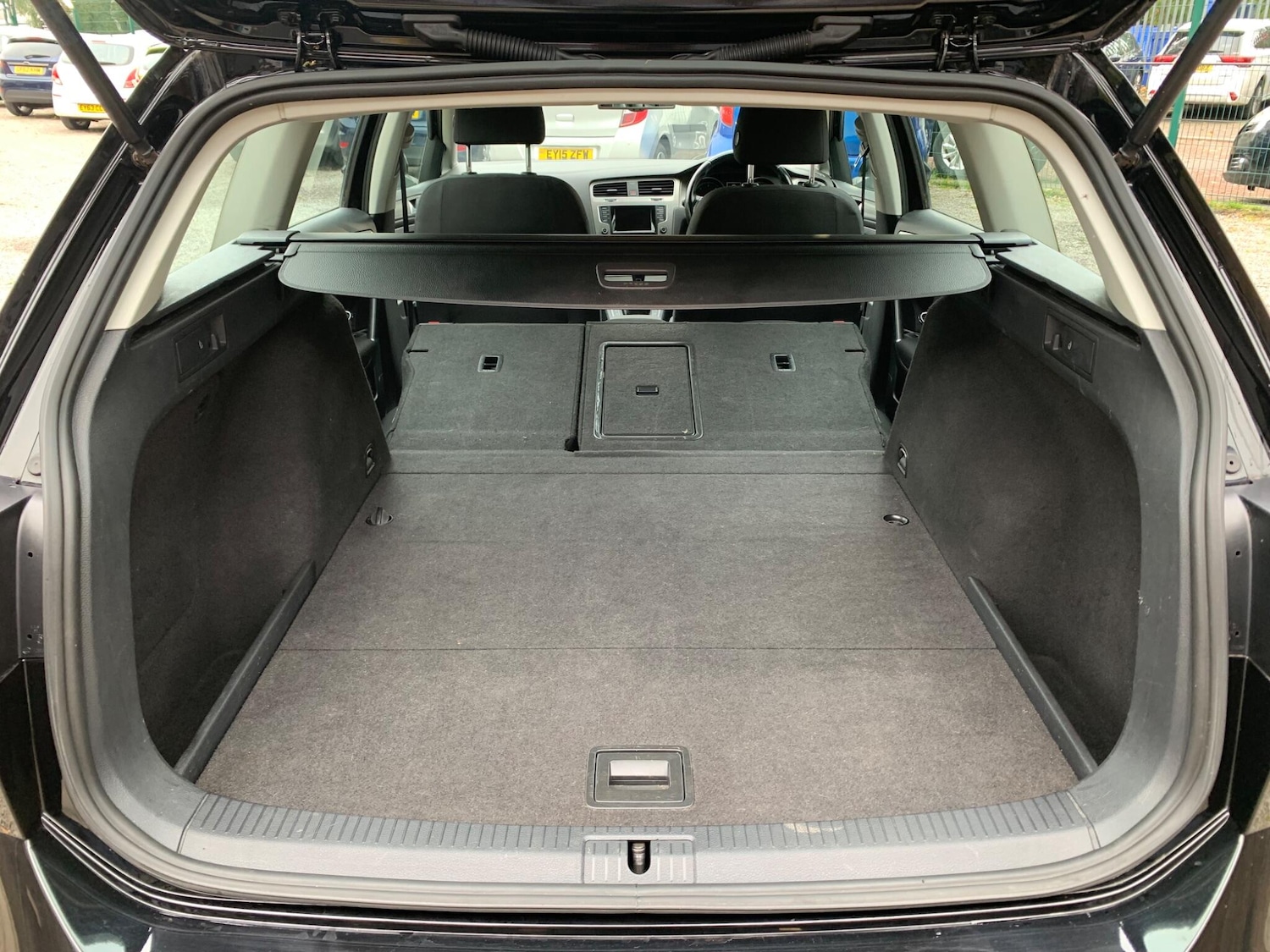 Used Volkswagen Golf 2014 for sale - 76270475: Photo 25