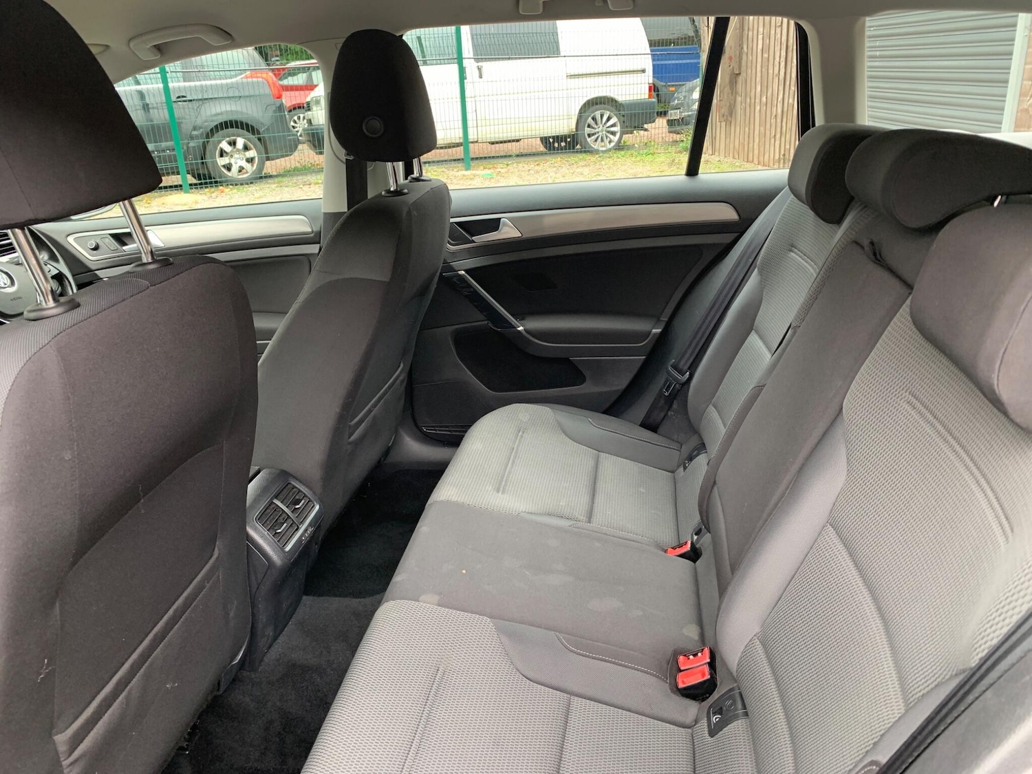 Used Volkswagen Golf 2014 for sale - 76270475: Photo 28