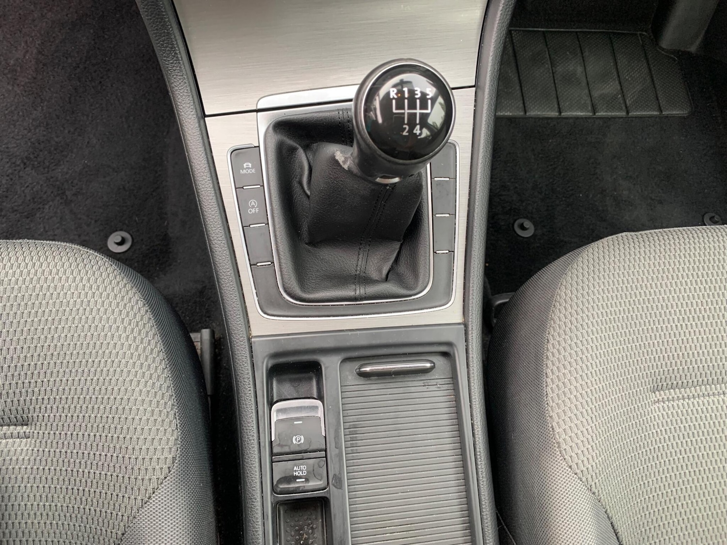Used Volkswagen Golf 2014 for sale - 76270475: Photo 38