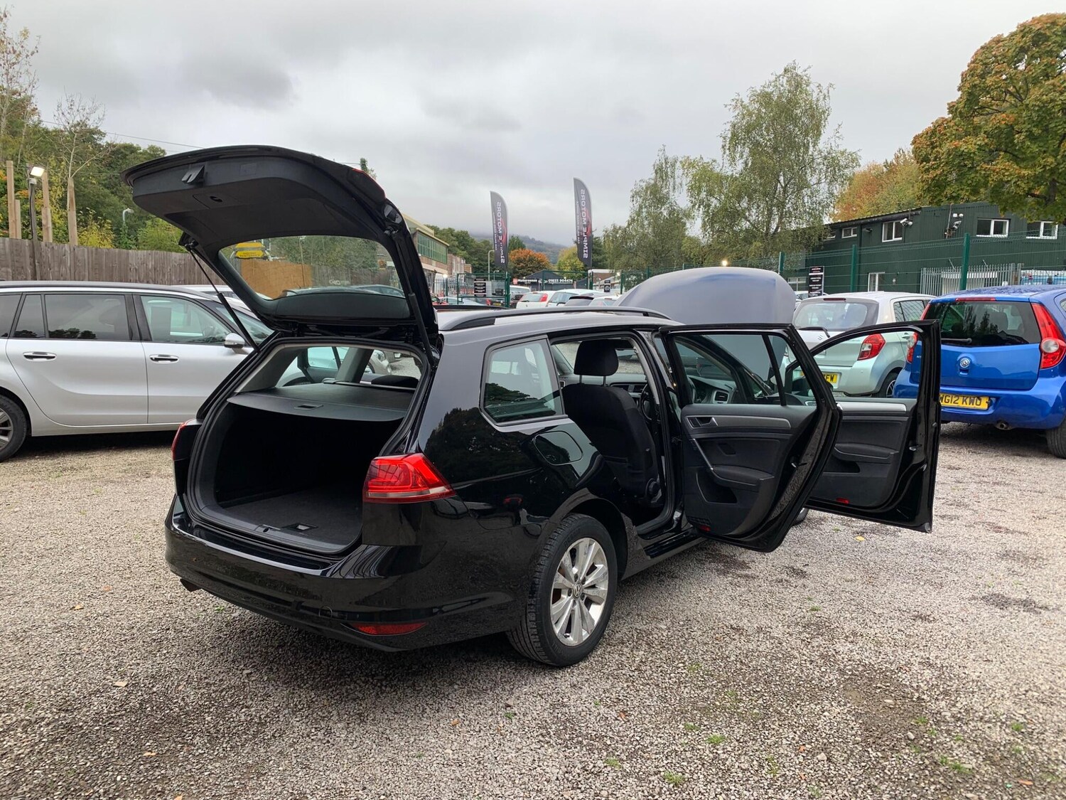 Used Volkswagen Golf 2014 for sale - 76270475: Photo 52