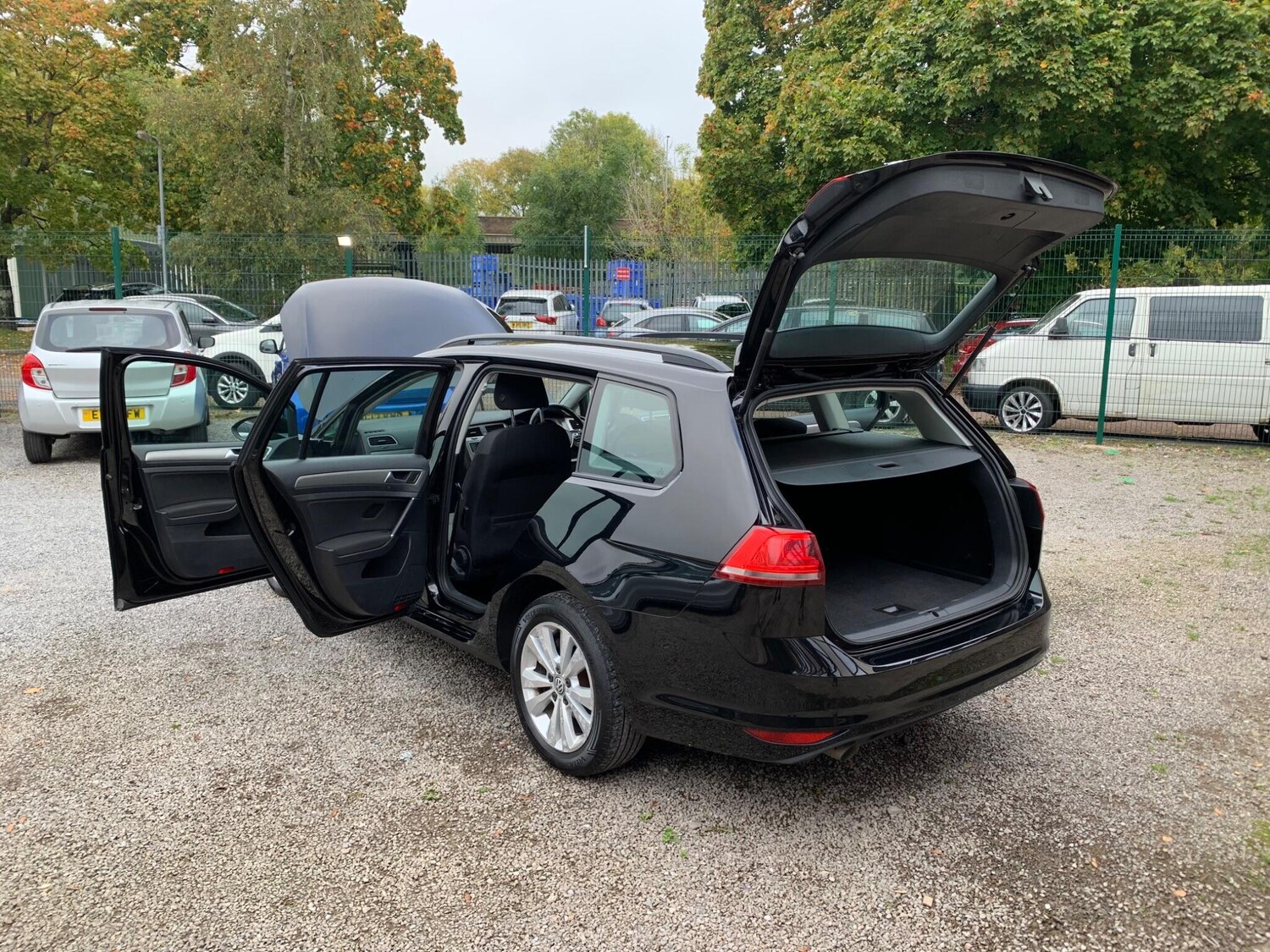 Used Volkswagen Golf 2014 for sale - 76270475: Photo 54