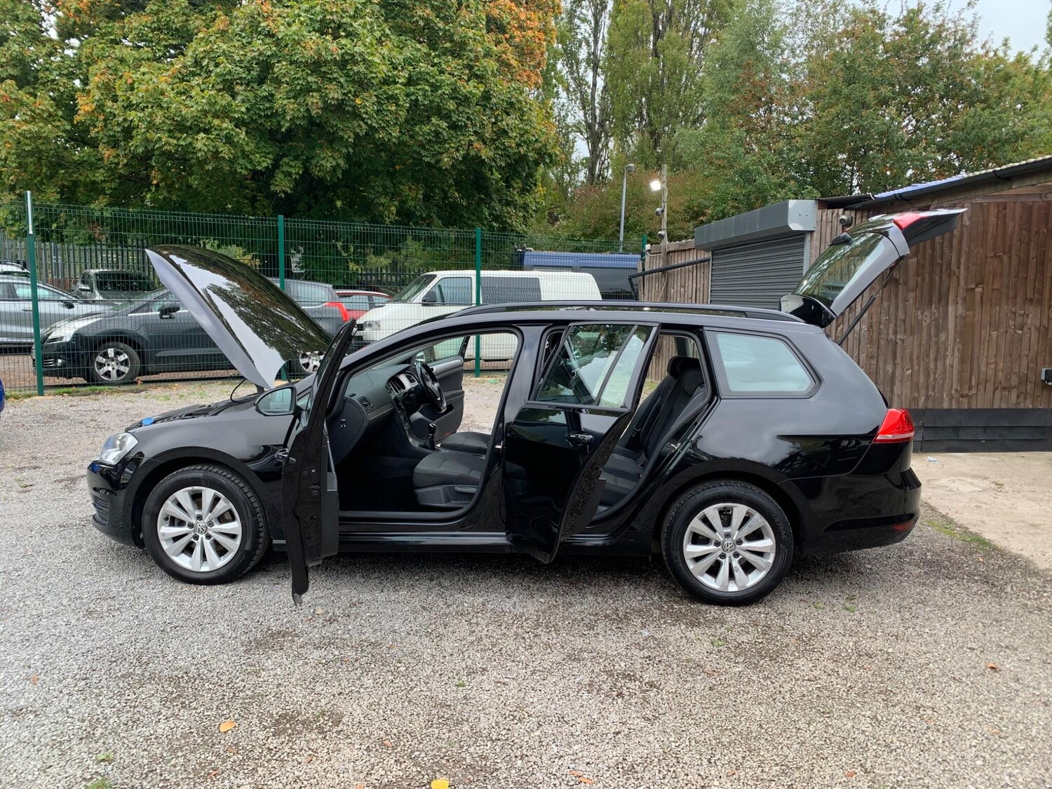 Used Volkswagen Golf 2014 for sale - 76270475: Photo 55