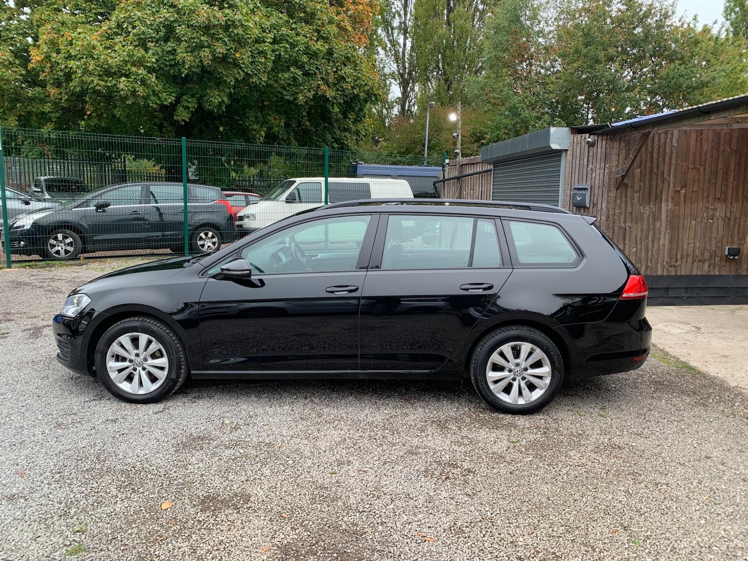 Used Volkswagen Golf 2014 for sale - 76270475: Photo 9