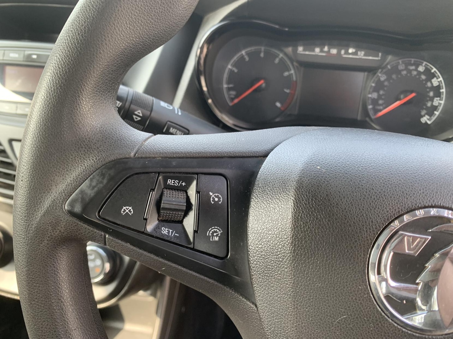 Used Vauxhall Viva 2018 for sale - 77975661: Photo 15