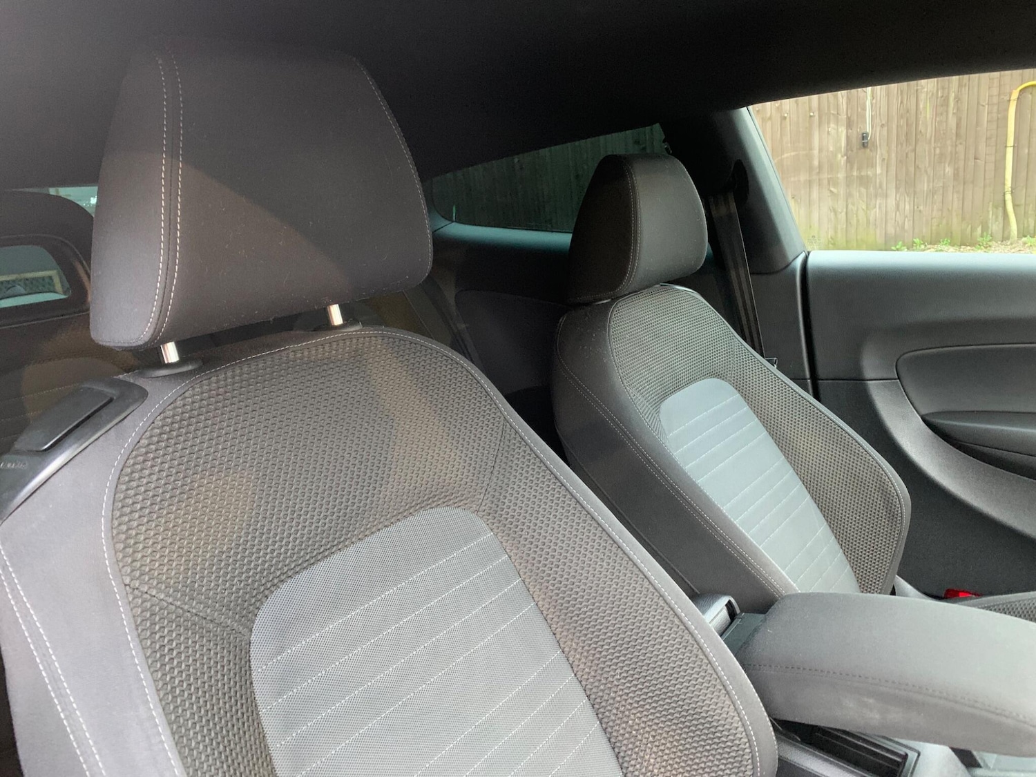 Used Volkswagen Scirocco 2010 for sale - 77049698: Photo 13