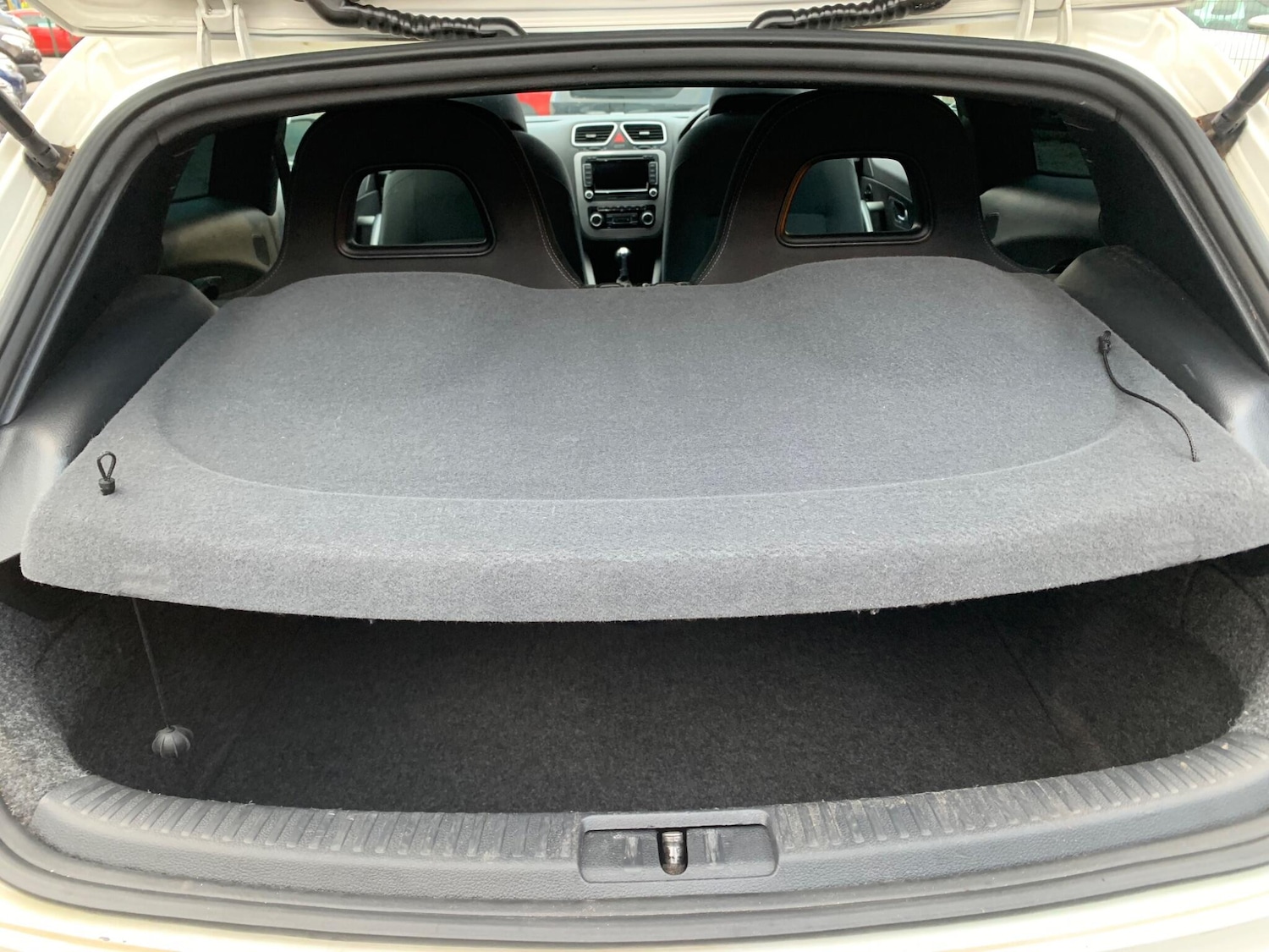 Used Volkswagen Scirocco 2010 for sale - 77049698: Photo 24