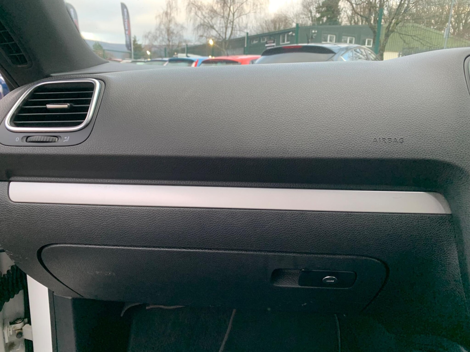 Used Volkswagen Scirocco 2010 for sale - 77049698: Photo 38