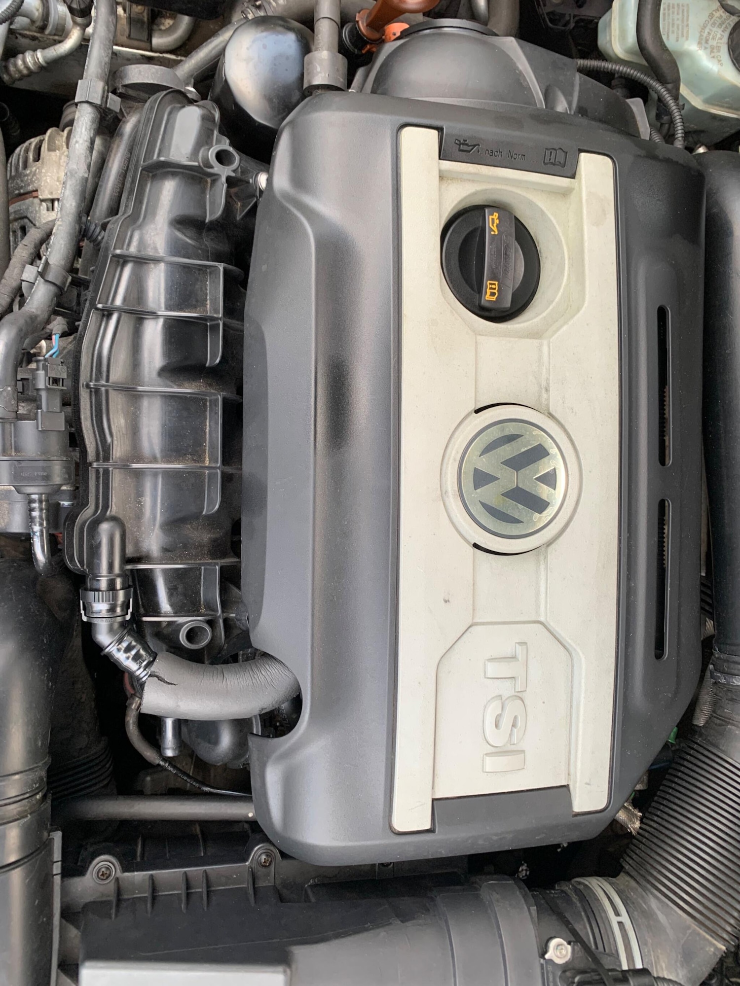 Used Volkswagen Scirocco 2010 for sale - 77049698: Photo 43