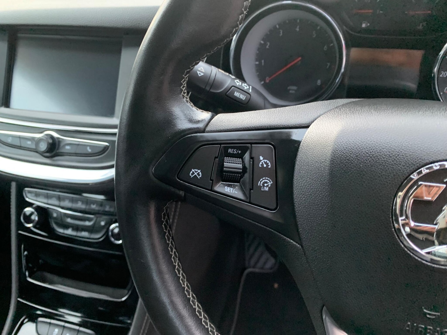 Used Vauxhall Astra 2018 for sale - 76942495: Photo 14