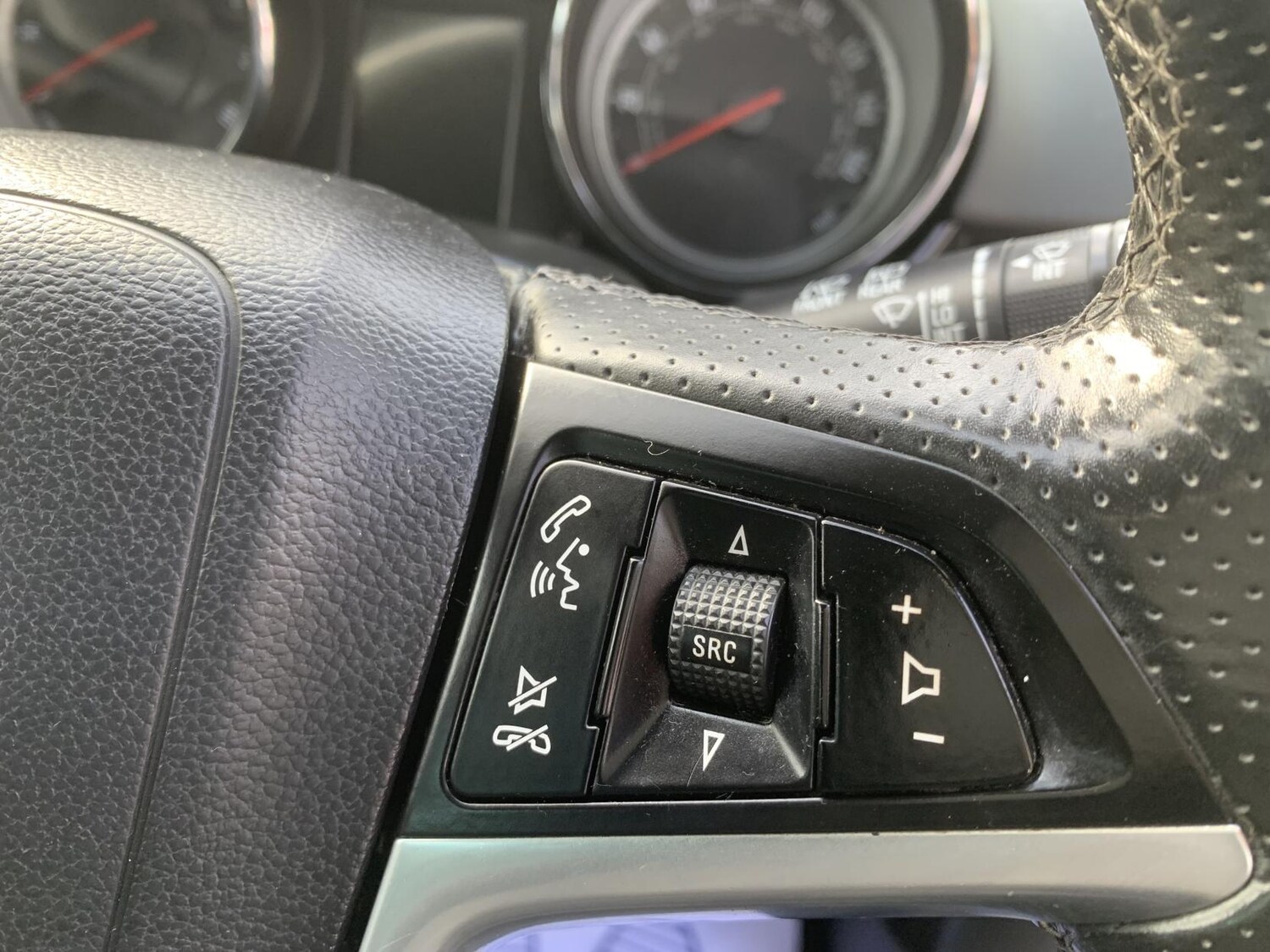 Used Vauxhall Zafira Tourer 2015 for sale - 78127255: Photo 16