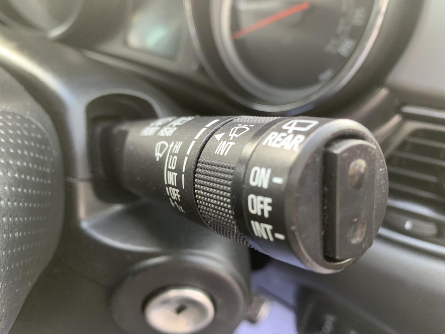 Used Vauxhall Zafira Tourer 2015 for sale - 78127255: Photo 17