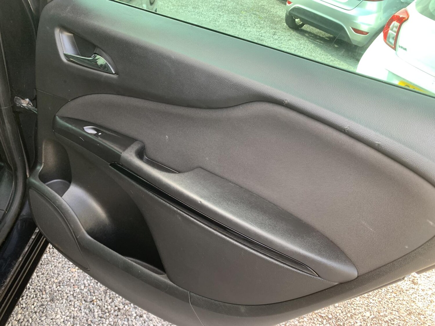 Used Vauxhall Zafira Tourer 2015 for sale - 78127255: Photo 25