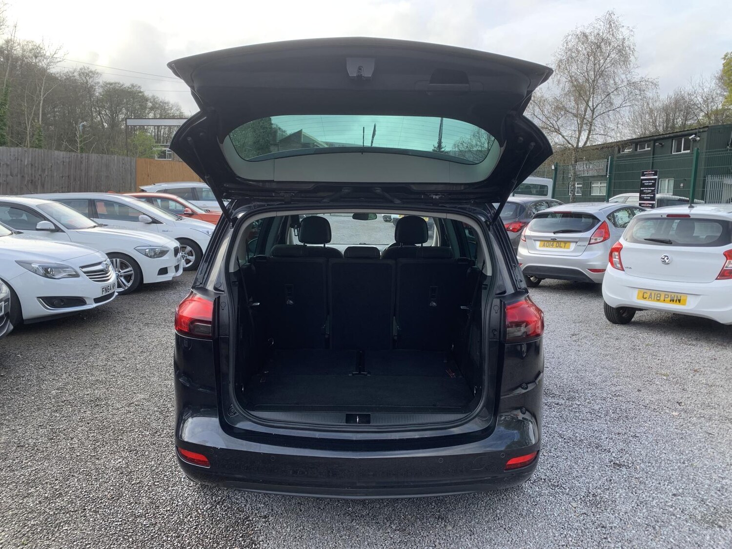 Used Vauxhall Zafira Tourer 2015 for sale - 78127255: Photo 28