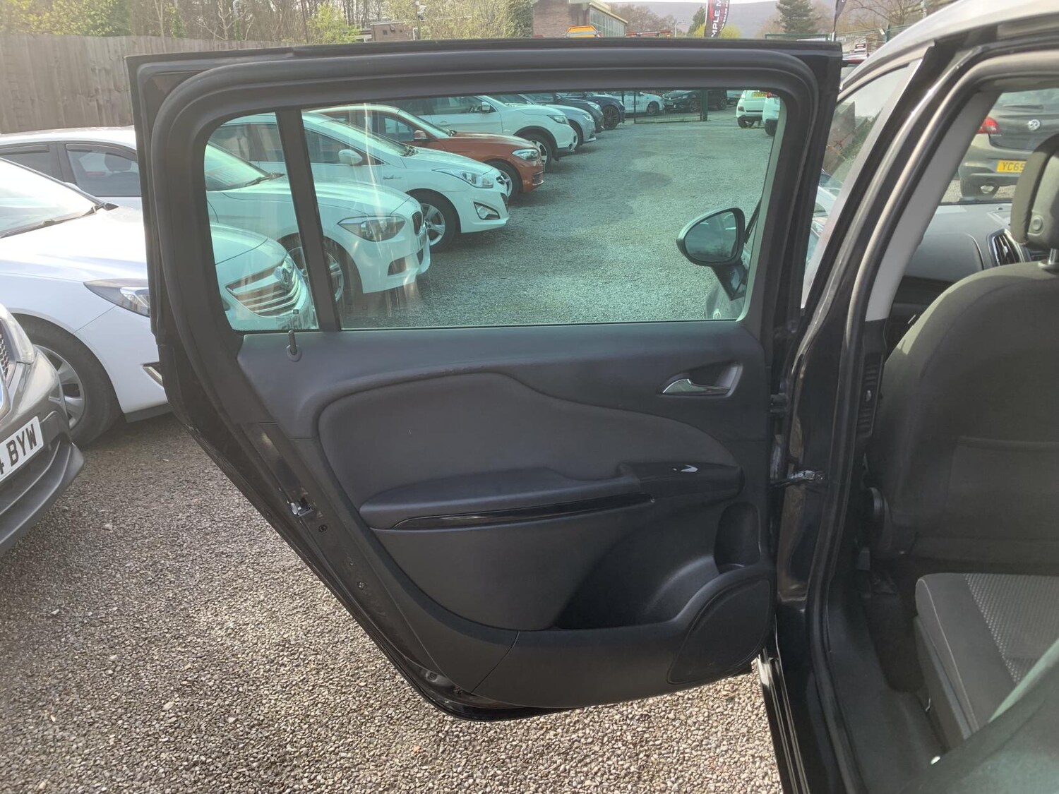 Used Vauxhall Zafira Tourer 2015 for sale - 78127255: Photo 34