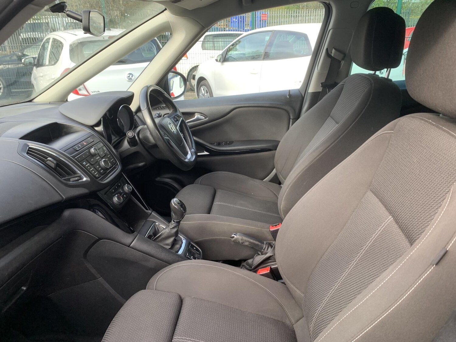 Used Vauxhall Zafira Tourer 2015 for sale - 78127255: Photo 37