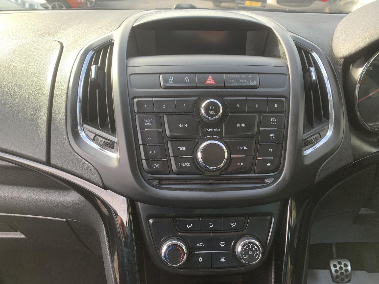 Used Vauxhall Zafira Tourer 2015 for sale - 78127255: Photo 40