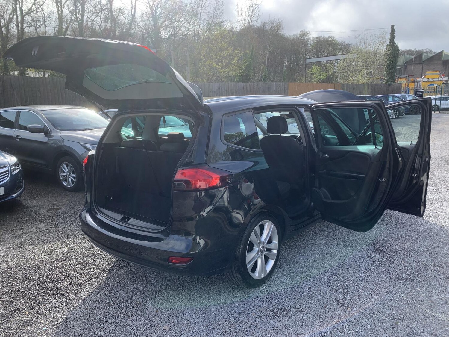 Used Vauxhall Zafira Tourer 2015 for sale - 78127255: Photo 53