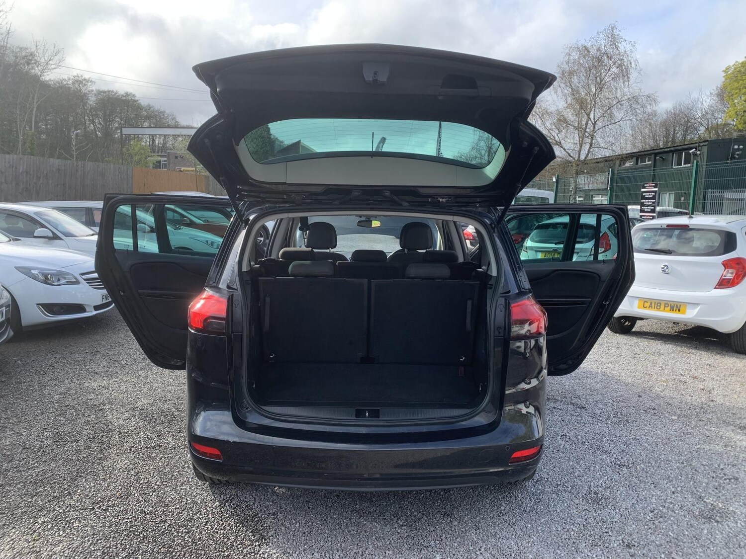 Used Vauxhall Zafira Tourer 2015 for sale - 78127255: Photo 54