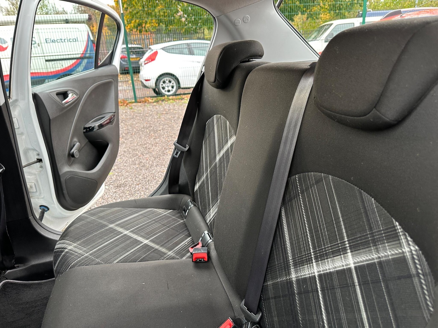 Used Vauxhall Corsa 2015 for sale - 76484961: Photo 34