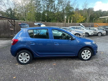 Used Dacia Sandero 2013 for sale - 76377682: Photo
