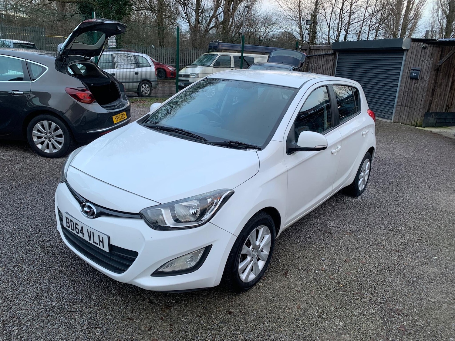 Used Hyundai i20 for sale - 77358840: Photo 2