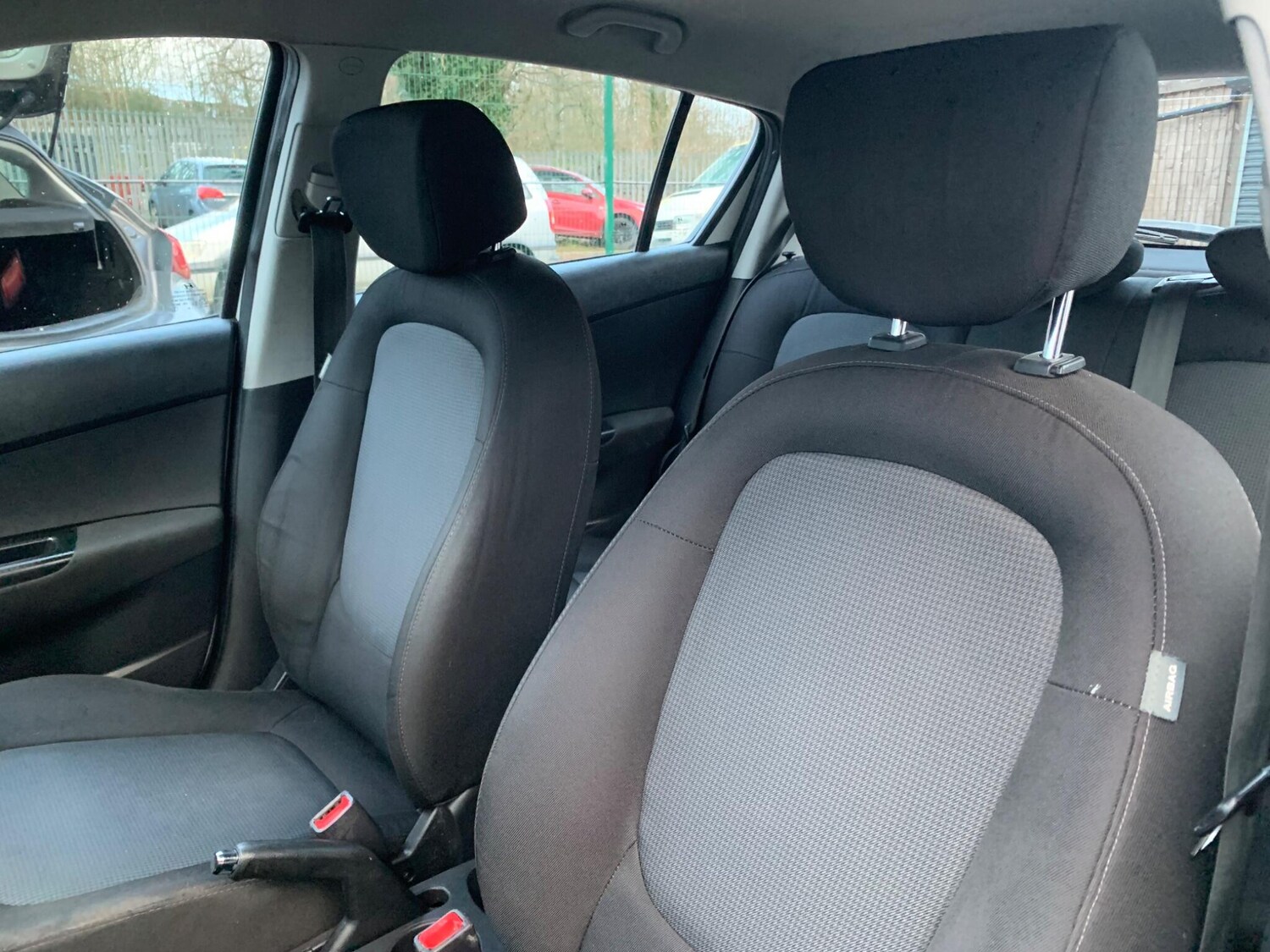 Used Hyundai i20 for sale - 77358840: Photo 37