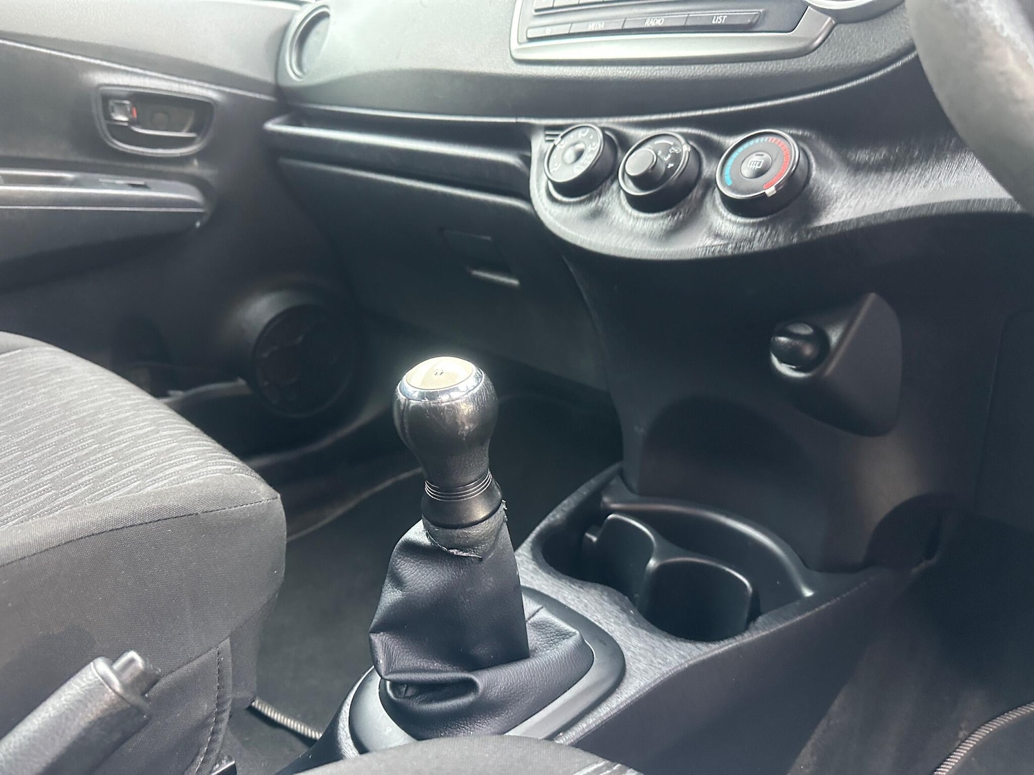 Used Toyota Yaris 2013 for sale - 76484761: Photo 13