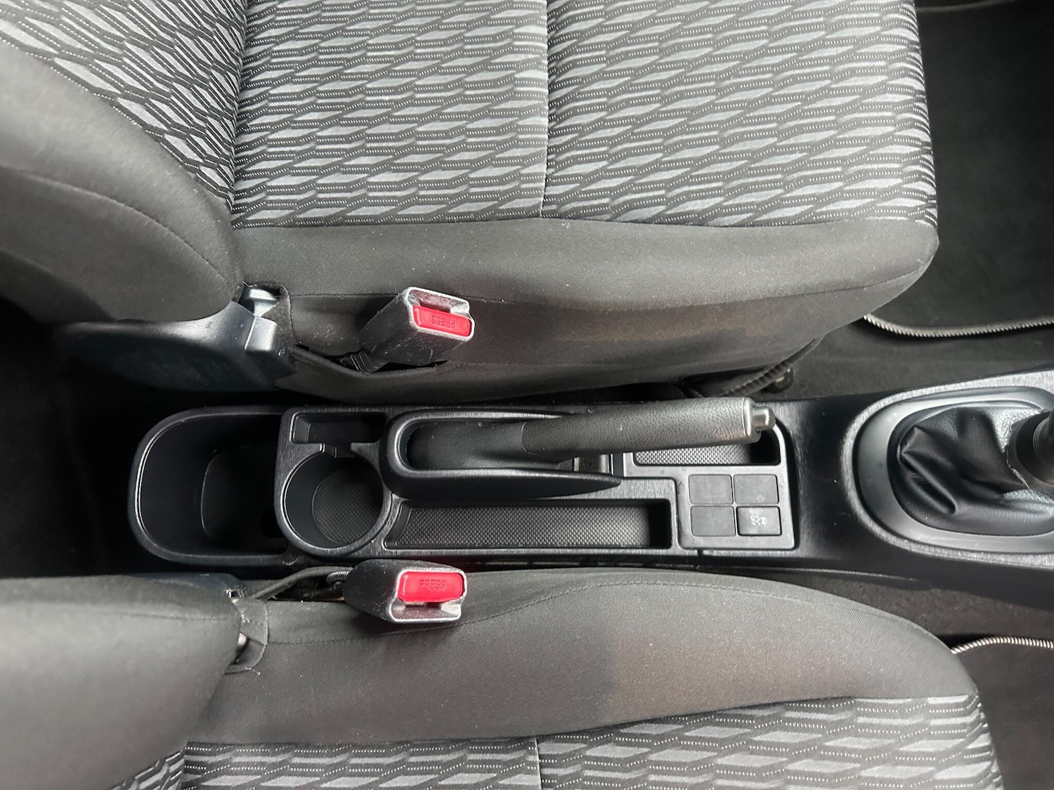 Used Toyota Yaris 2013 for sale - 76484761: Photo 18