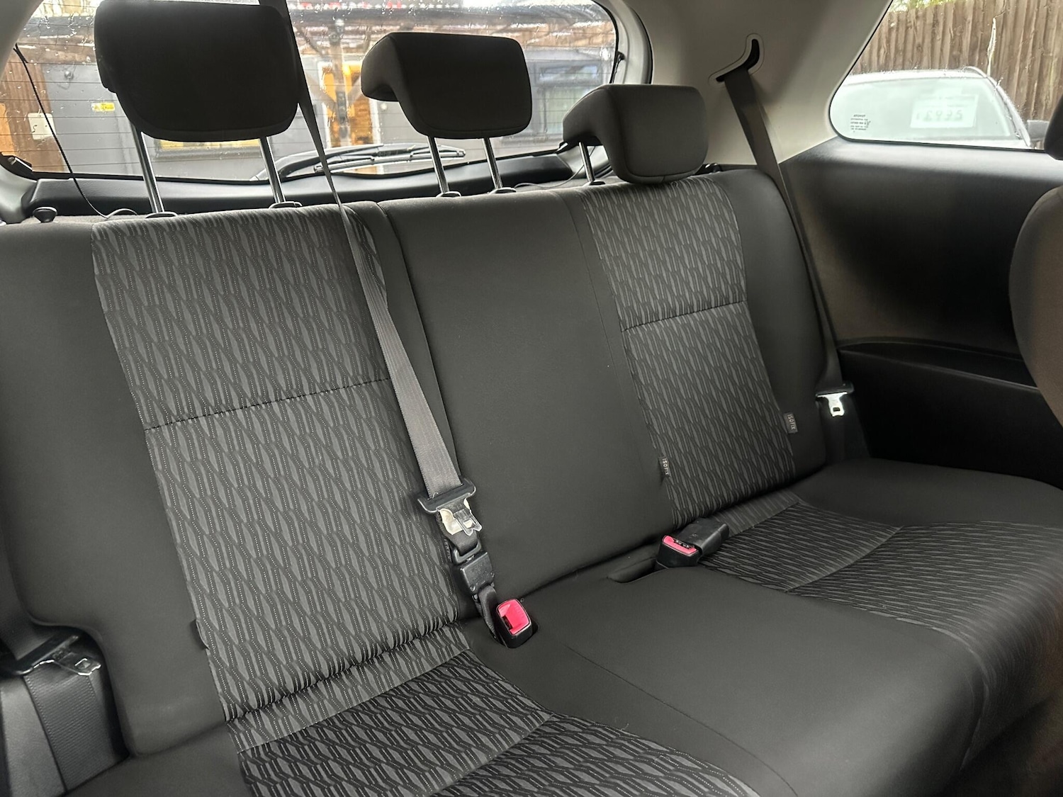 Used Toyota Yaris 2013 for sale - 76484761: Photo 23