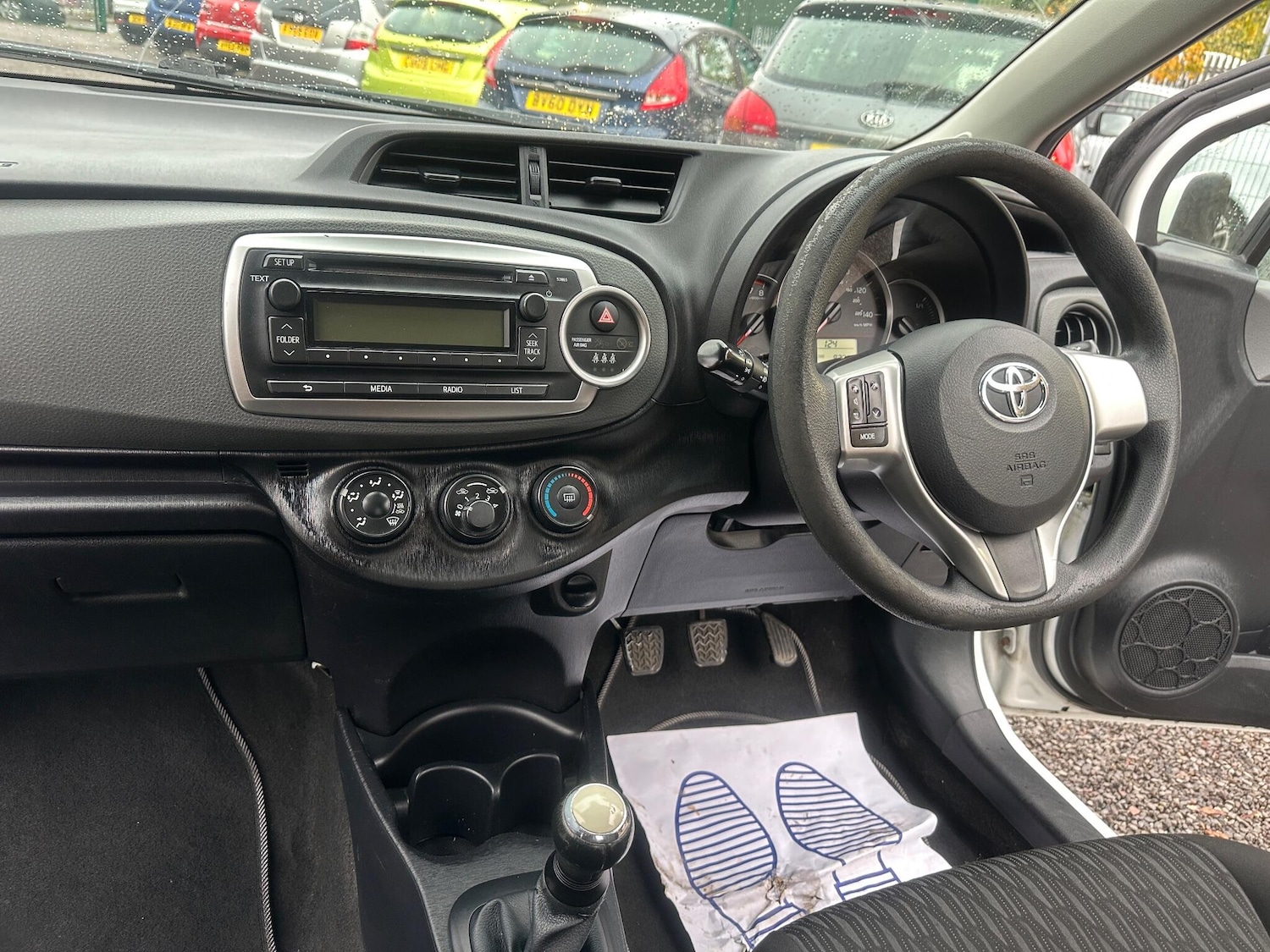 Used Toyota Yaris 2013 for sale - 76484761: Photo 39