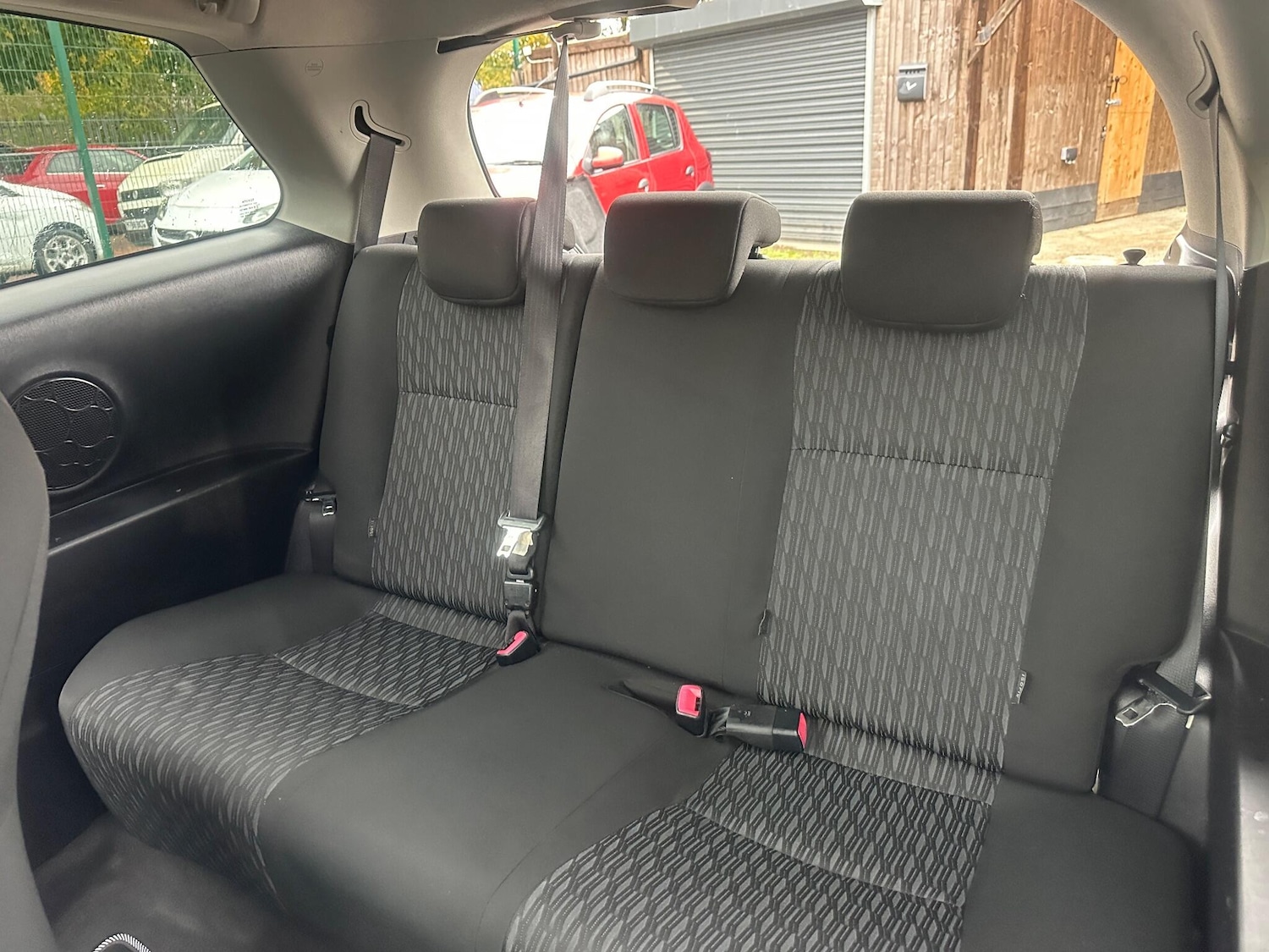 Used Toyota Yaris 2013 for sale - 76484761: Photo 40