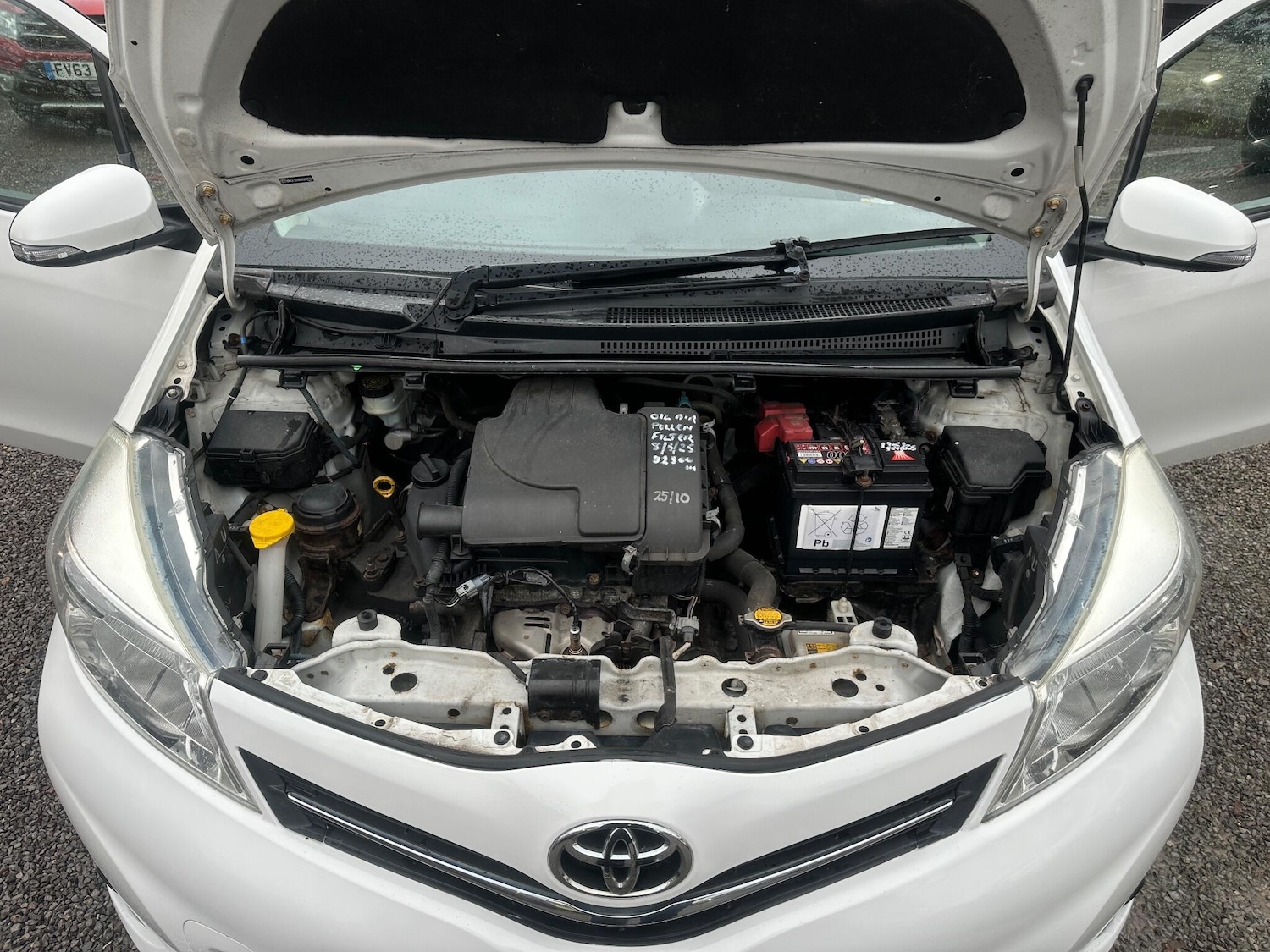 Used Toyota Yaris 2013 for sale - 76484761: Photo 43