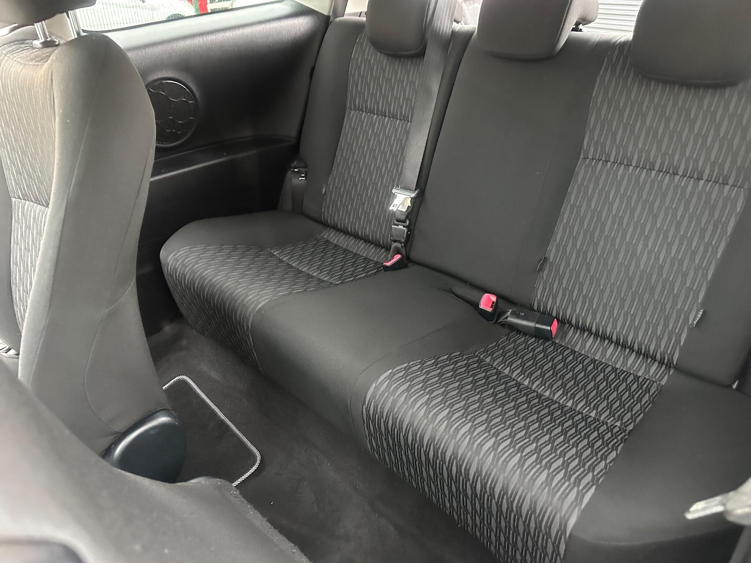 Used Toyota Yaris 2013 for sale - 76484761: Photo 44