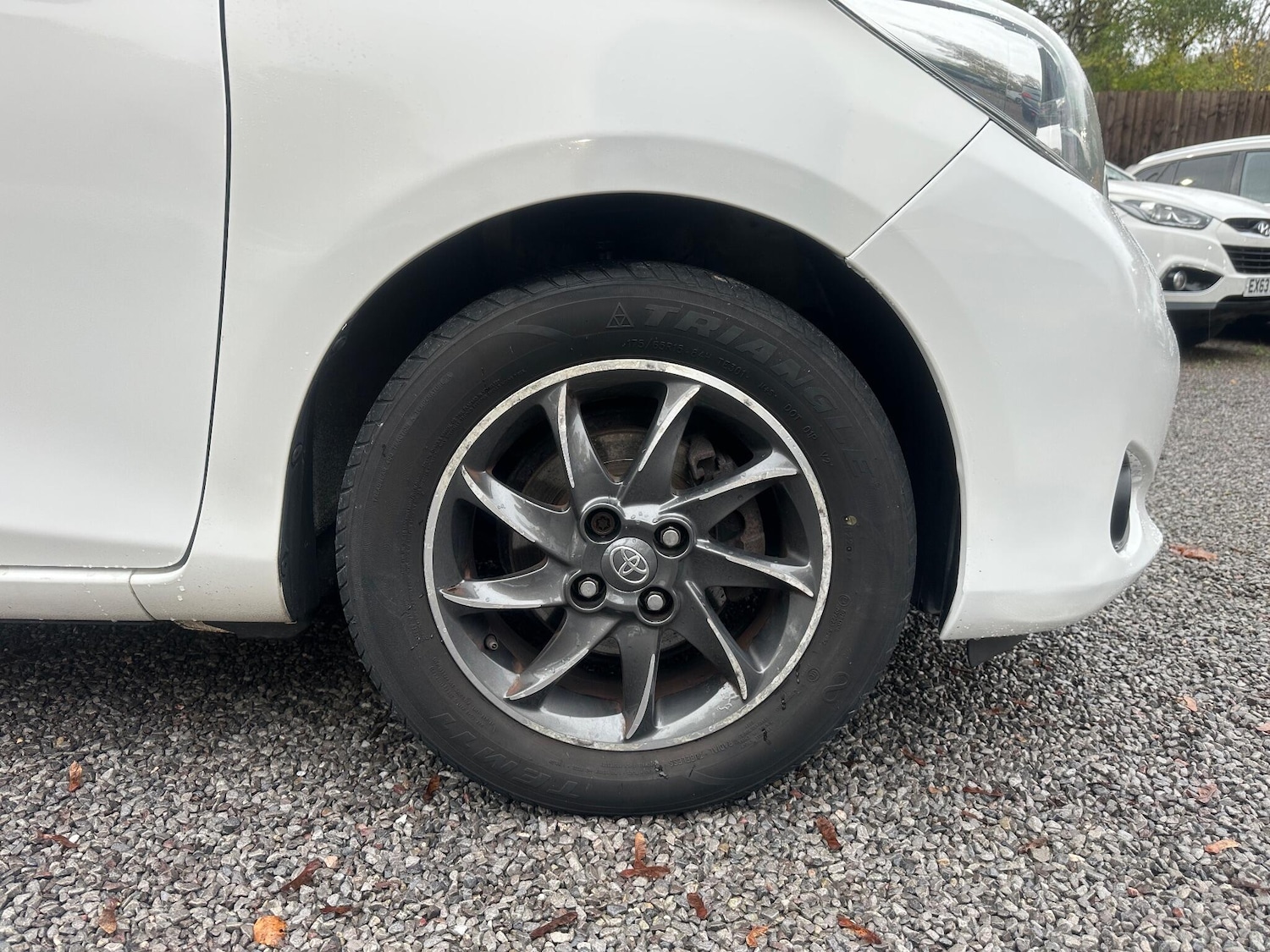 Used Toyota Yaris 2013 for sale - 76484761: Photo 59