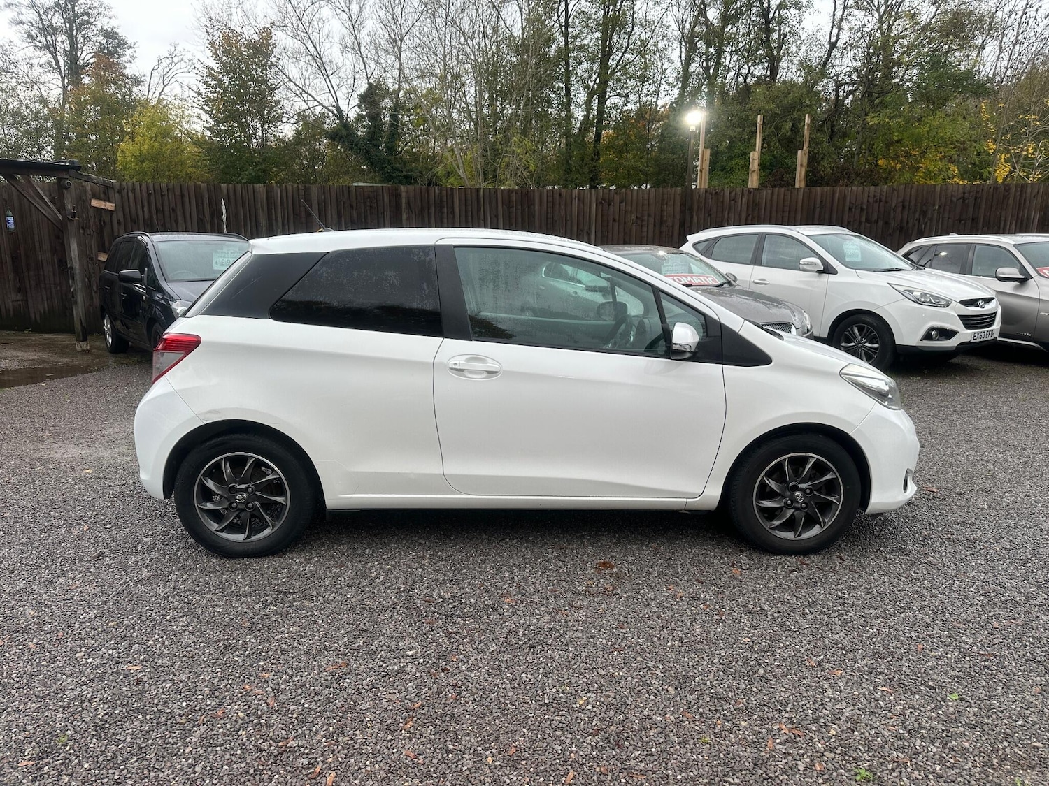 Used Toyota Yaris 2013 for sale - 76484761: Photo 6