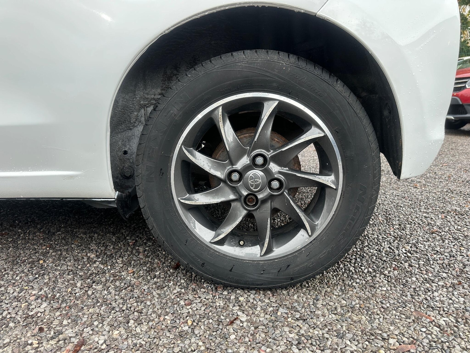 Used Toyota Yaris 2013 for sale - 76484761: Photo 64