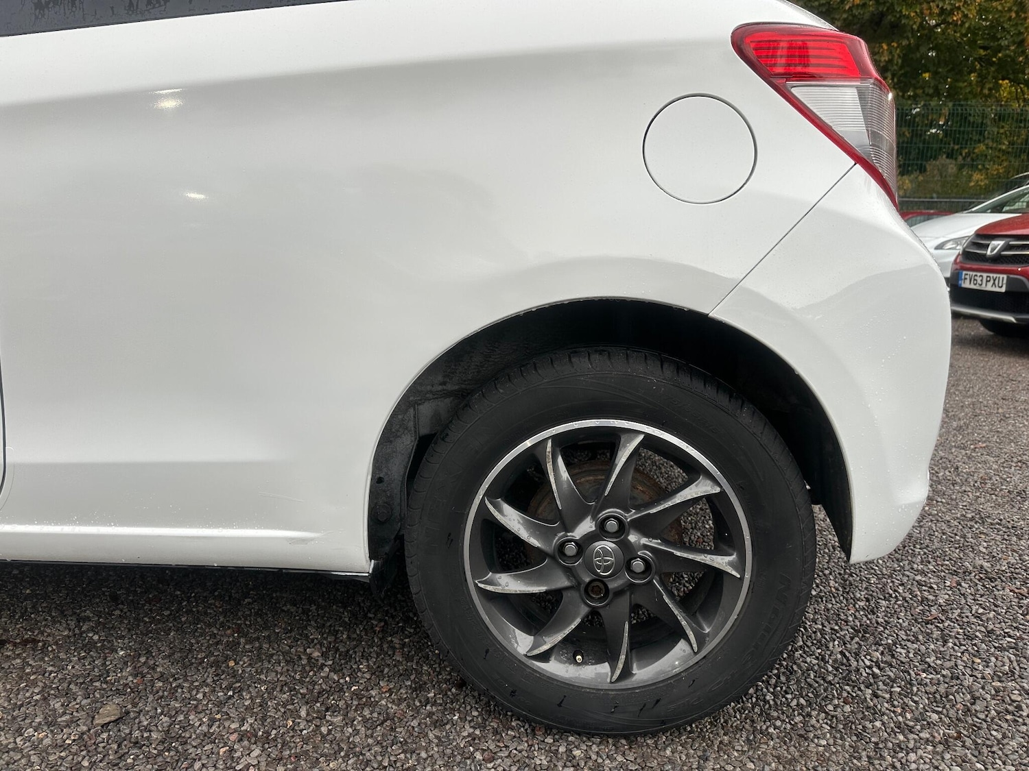 Used Toyota Yaris 2013 for sale - 76484761: Photo 68