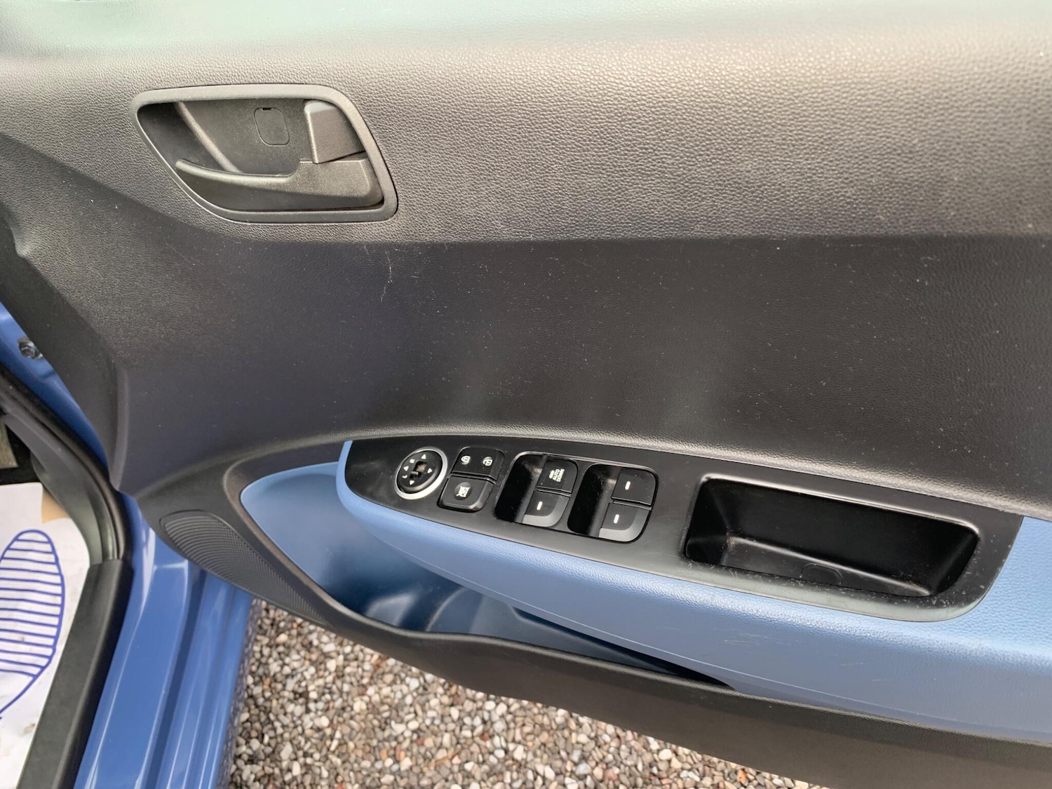 Used Hyundai i10 2015 for sale - 76607610: Photo 15