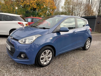Used Hyundai i10 2015 for sale - 76607610: Photo