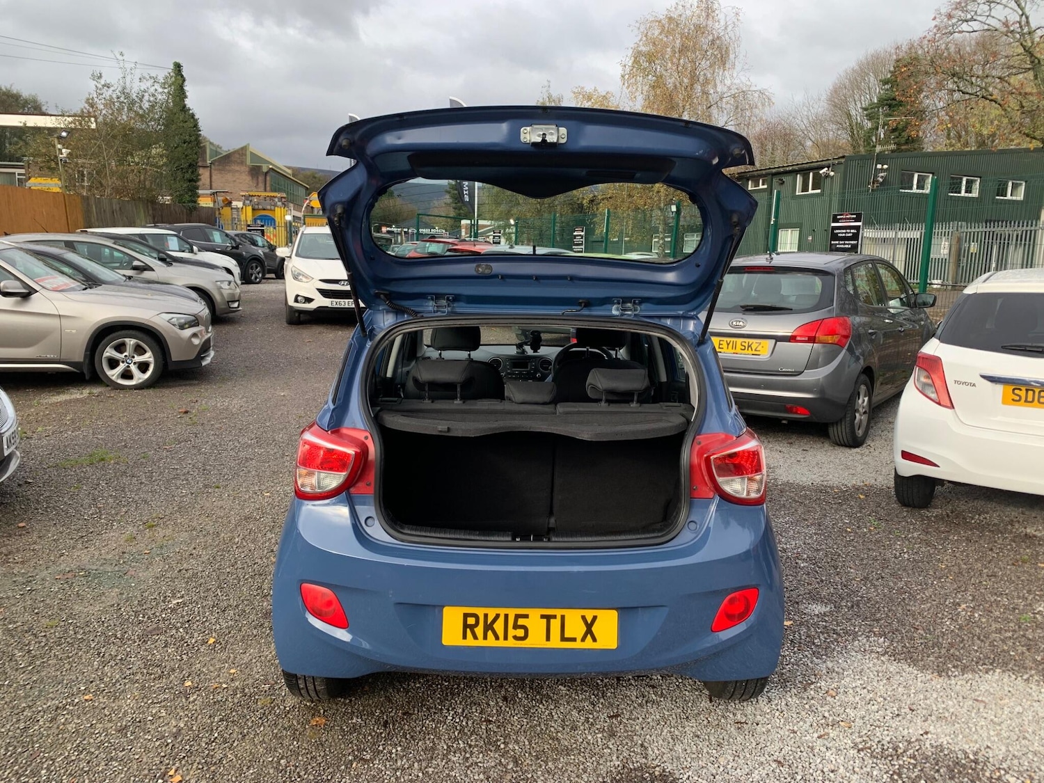 Used Hyundai i10 2015 for sale - 76607610: Photo 23