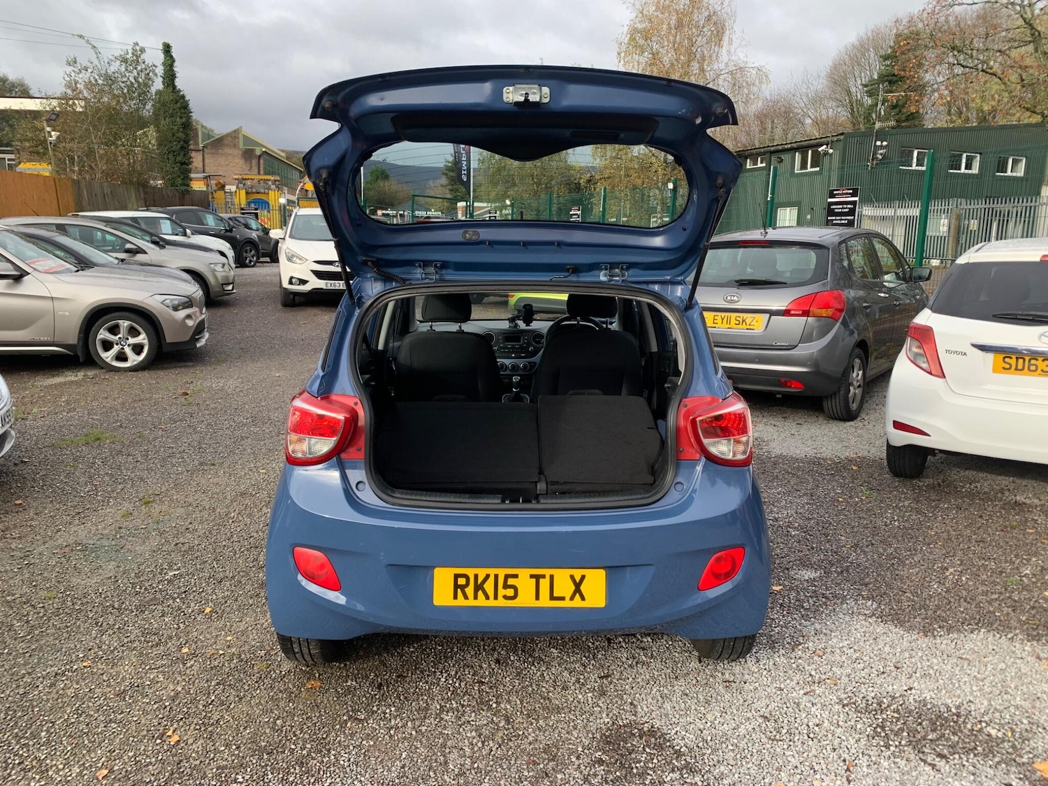 Used Hyundai i10 2015 for sale - 76607610: Photo 25