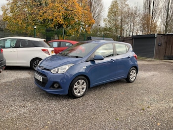 Used Hyundai i10 2015 for sale - 76607610: Photo