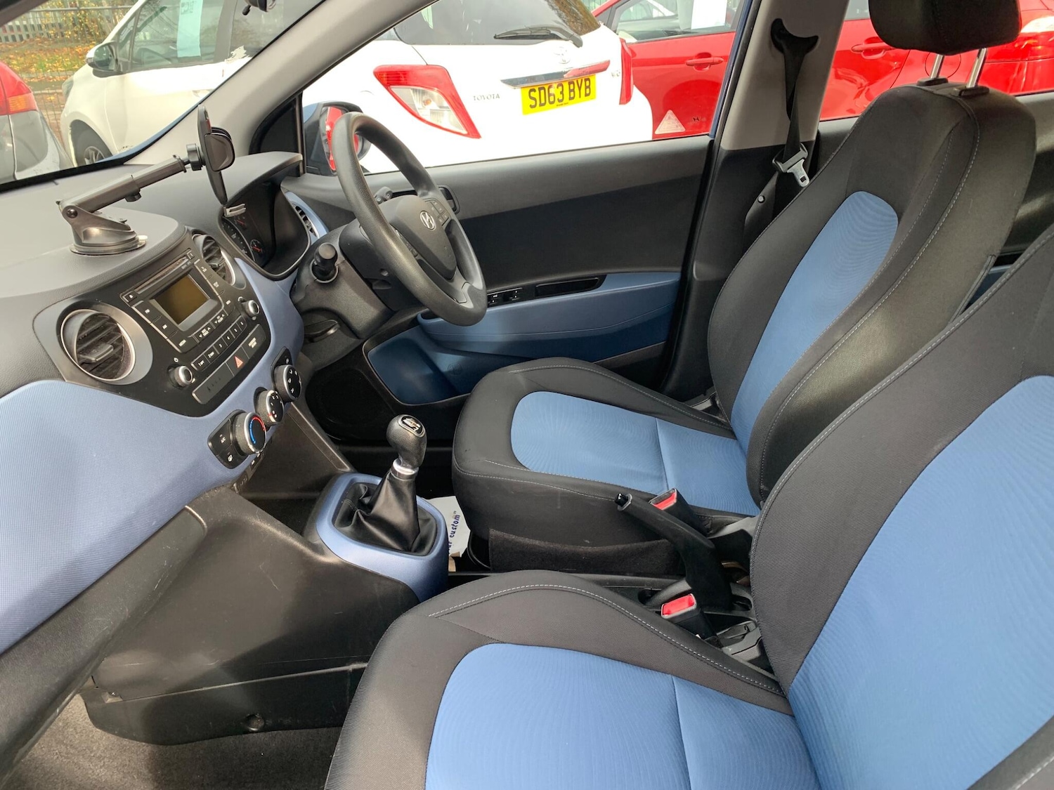 Used Hyundai i10 2015 for sale - 76607610: Photo 34